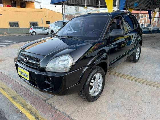 HYUNDAI TUCSON 2.0 MPFI GL 16V 142CV 2WD GASOLINA 4P AUTOMÁTICO